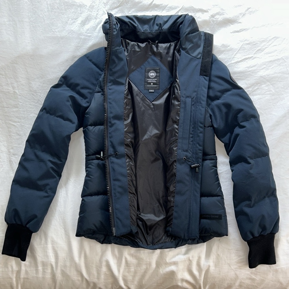 New authentic Unisex Canada Goose blue puffer jacket, S (offers welcome!) - Picture 7 of 11